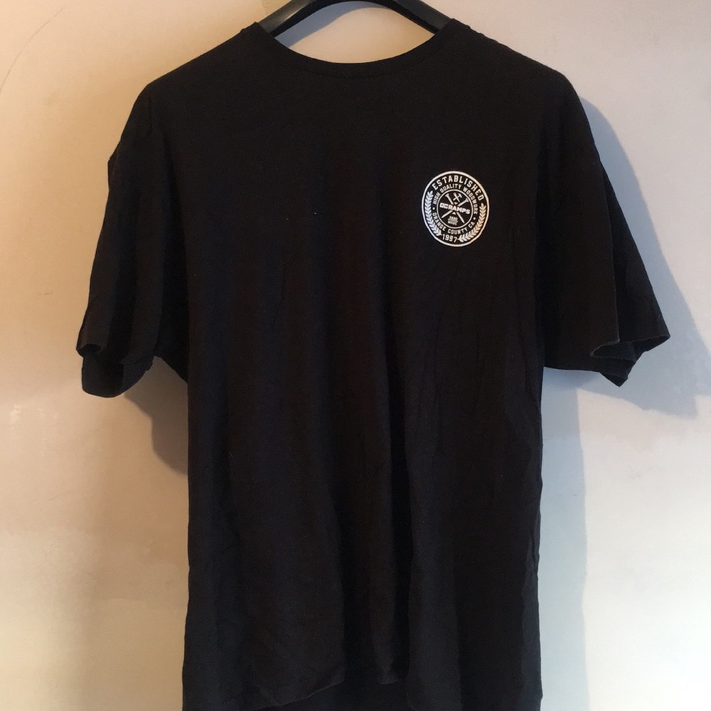 Black skateboard tee